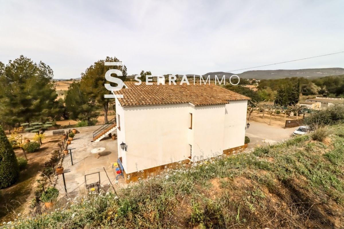Chalet de 406 m² con parcela de 11.524m² en Guardiola-26