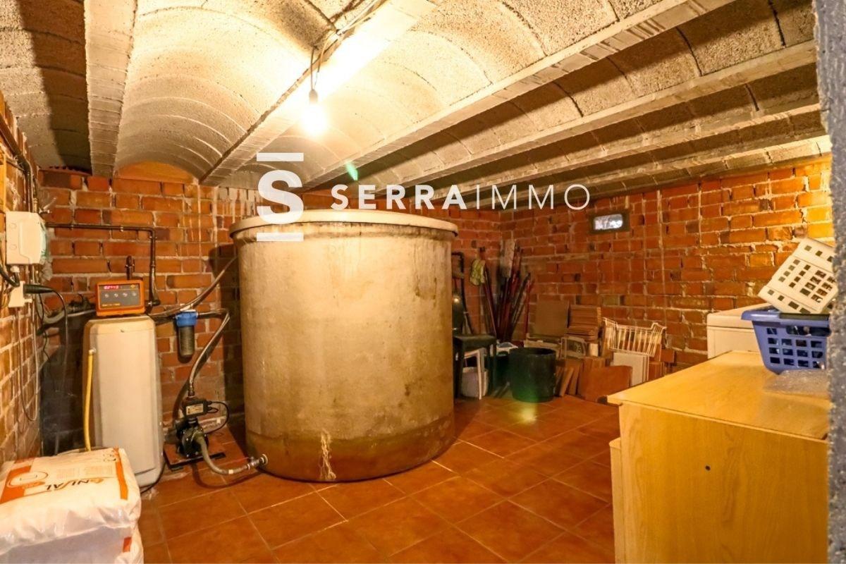 Chalet de 406 m² con parcela de 11.524m² en Guardiola-41