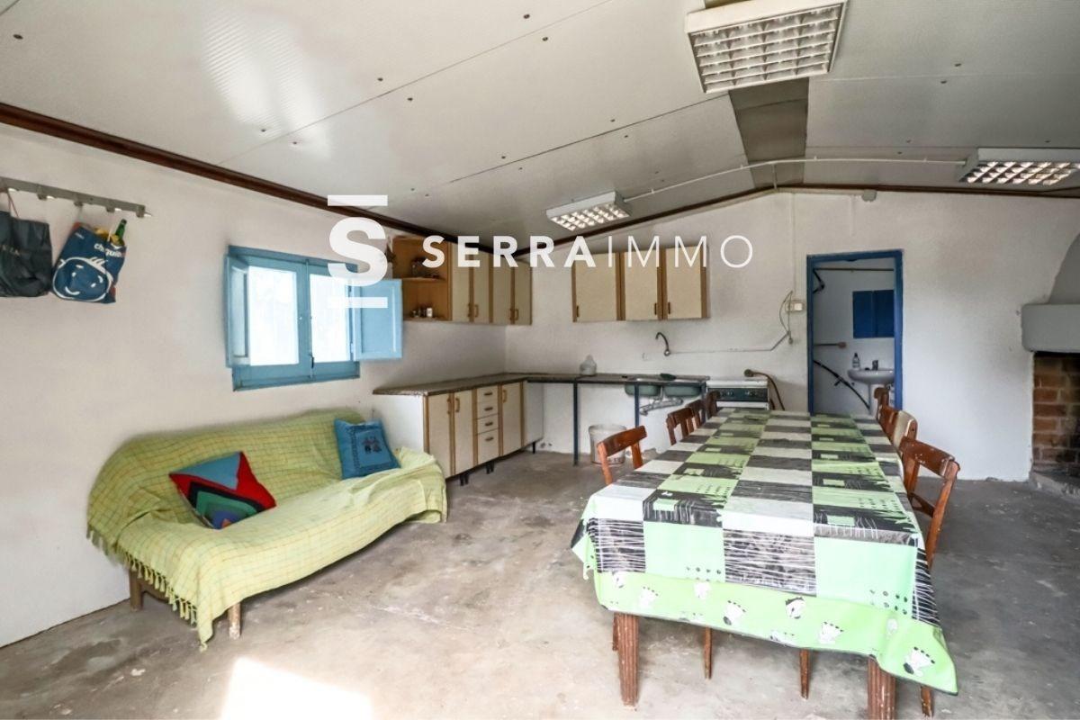 Chalet de 406 m² con parcela de 11.524m² en Guardiola-31