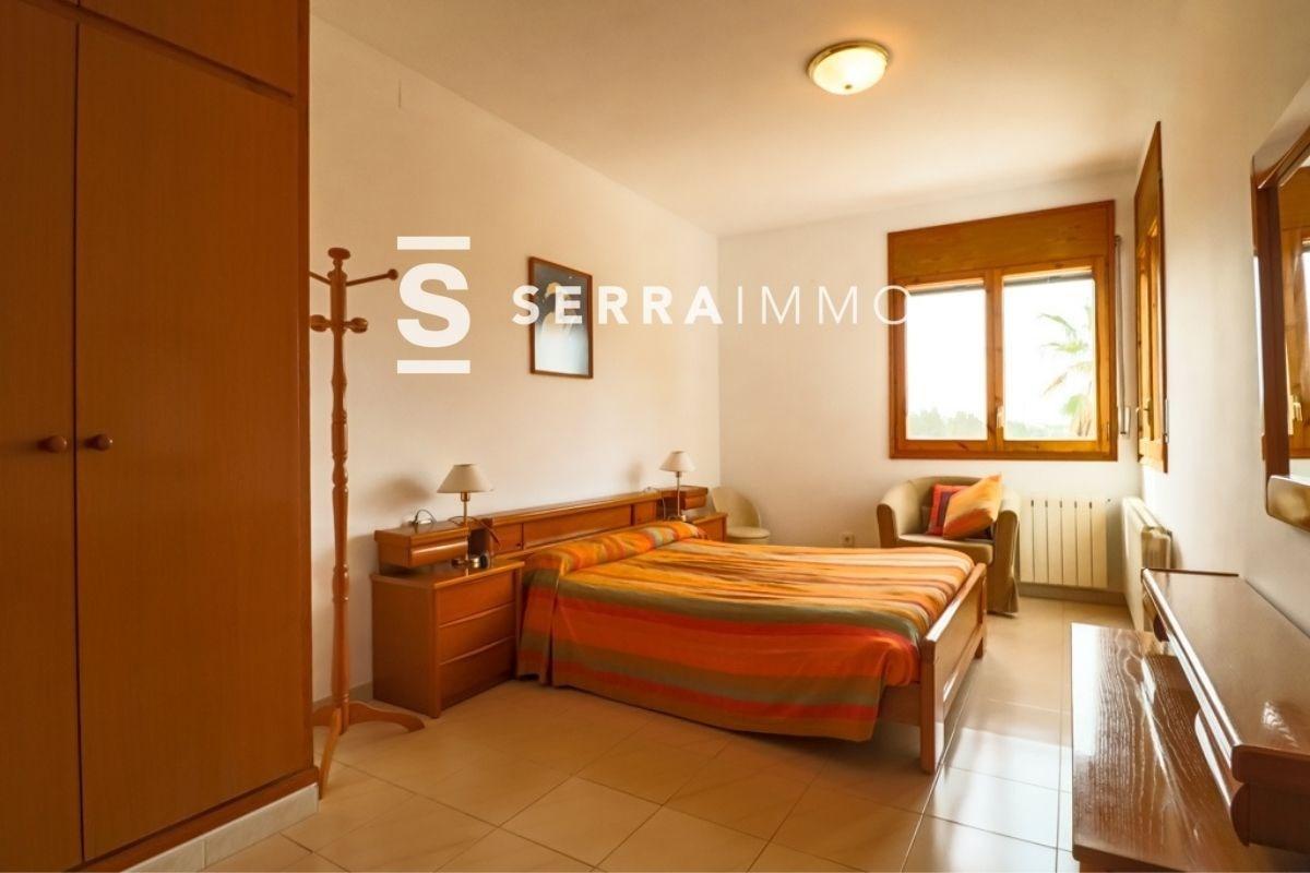 Chalet de 406 m² con parcela de 11.524m² en Guardiola-8
