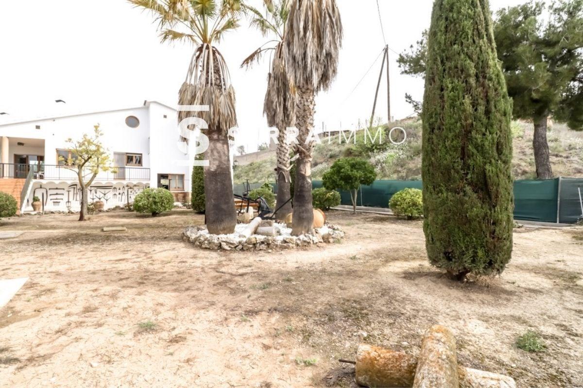 Chalet de 406 m² con parcela de 11.524m² en Guardiola-33