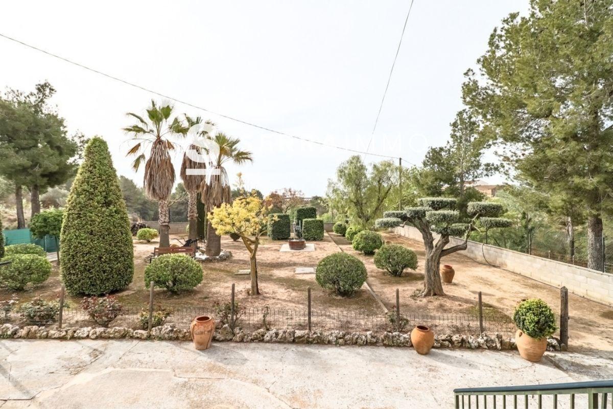 Chalet de 406 m² con parcela de 11.524m² en Guardiola-7
