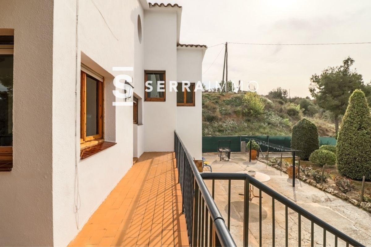Chalet de 406 m² con parcela de 11.524m² en Guardiola-12