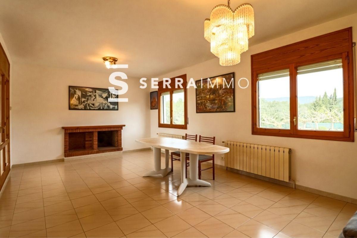 Chalet de 406 m² con parcela de 11.524m² en Guardiola-24