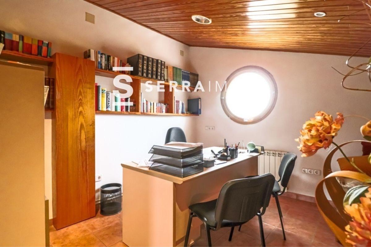 Chalet de 406 m² con parcela de 11.524m² en Guardiola-48