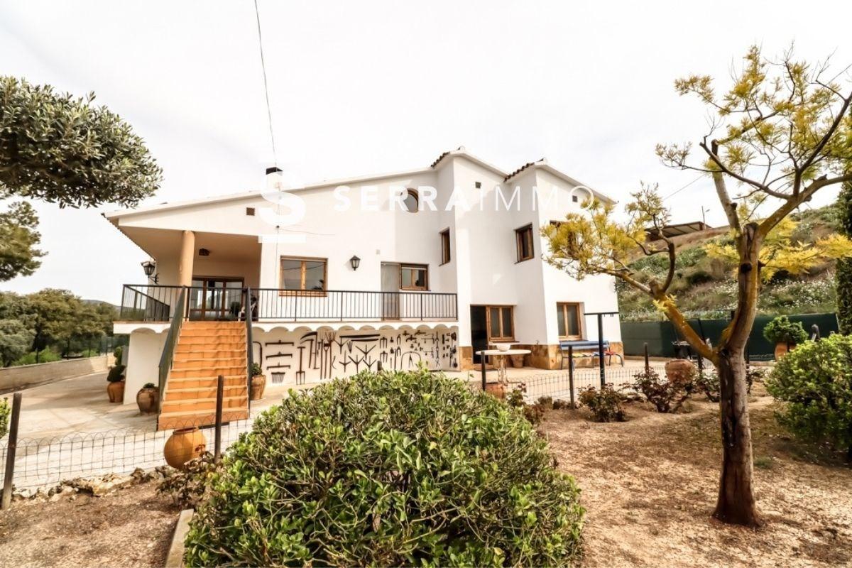 Chalet de 406 m² con parcela de 11.524m² en Guardiola-3