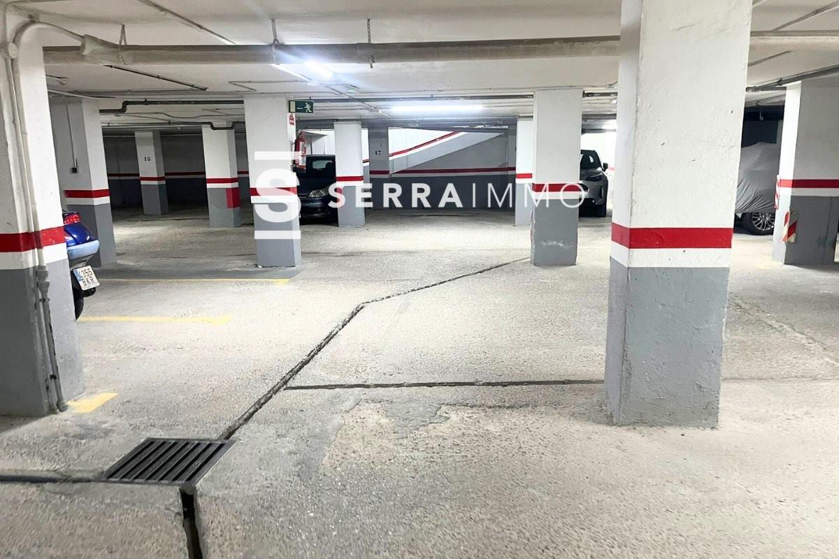 VILANOVA I LA GELTRU - Plaça de pàrquing al passeig de Vilanova-7
