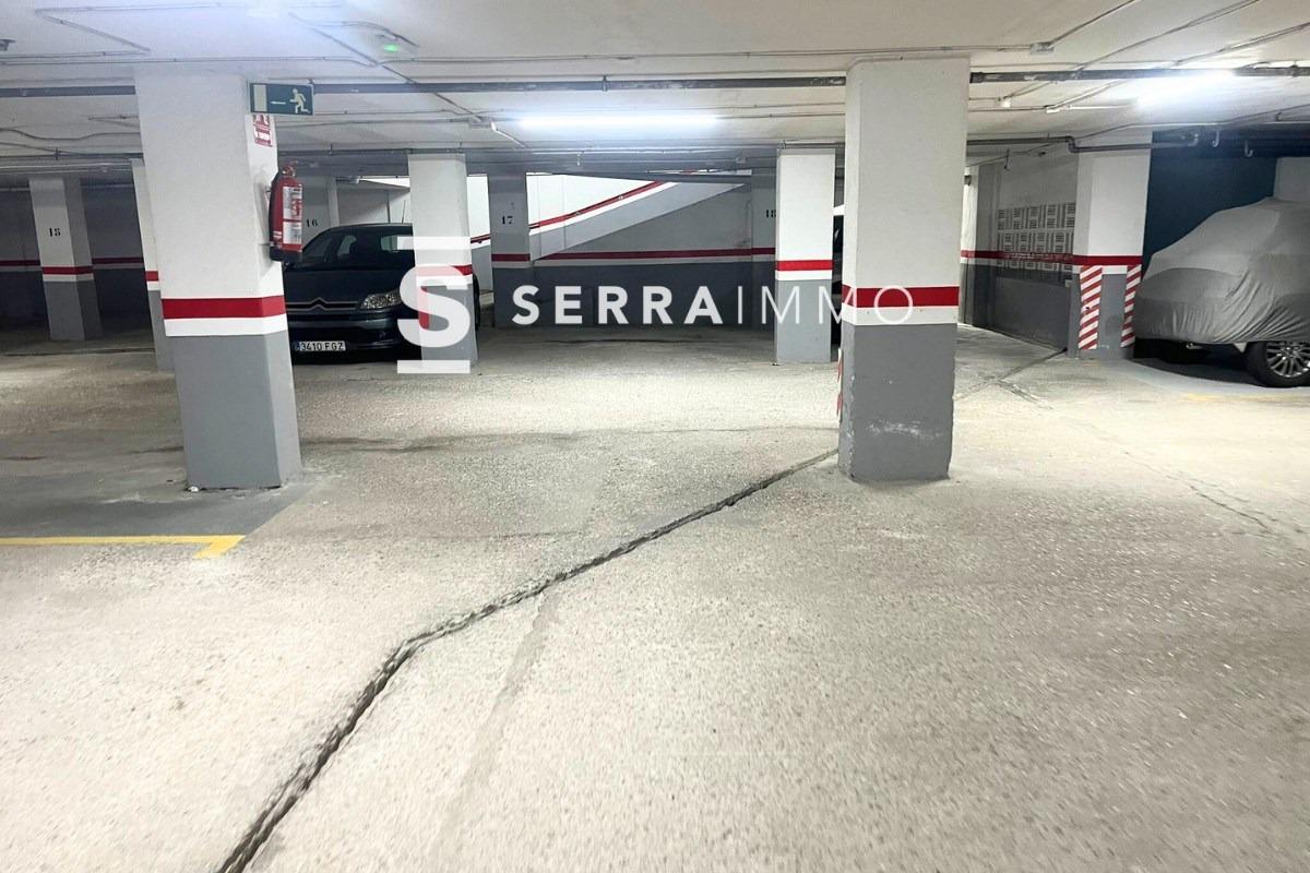 VILANOVA I LA GELTRU - Plaça de pàrquing al passeig de Vilanova-10