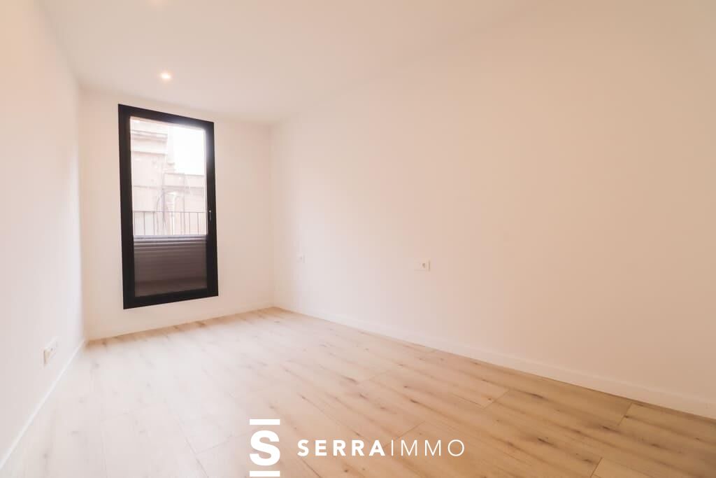 Pis àtic de 3 habitacions al centre vila-13
