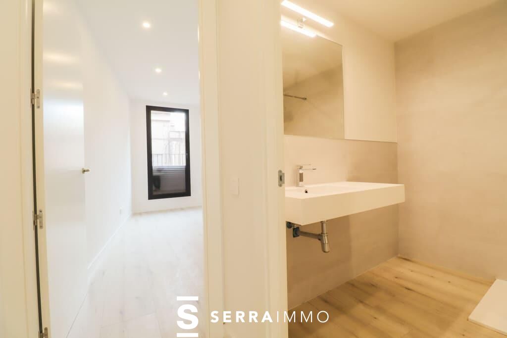 Pis àtic de 3 habitacions al centre vila-18