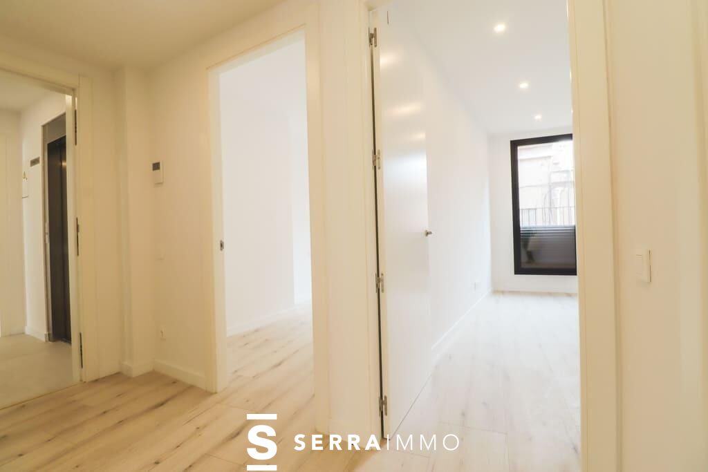 Pis àtic de 3 habitacions al centre vila-23
