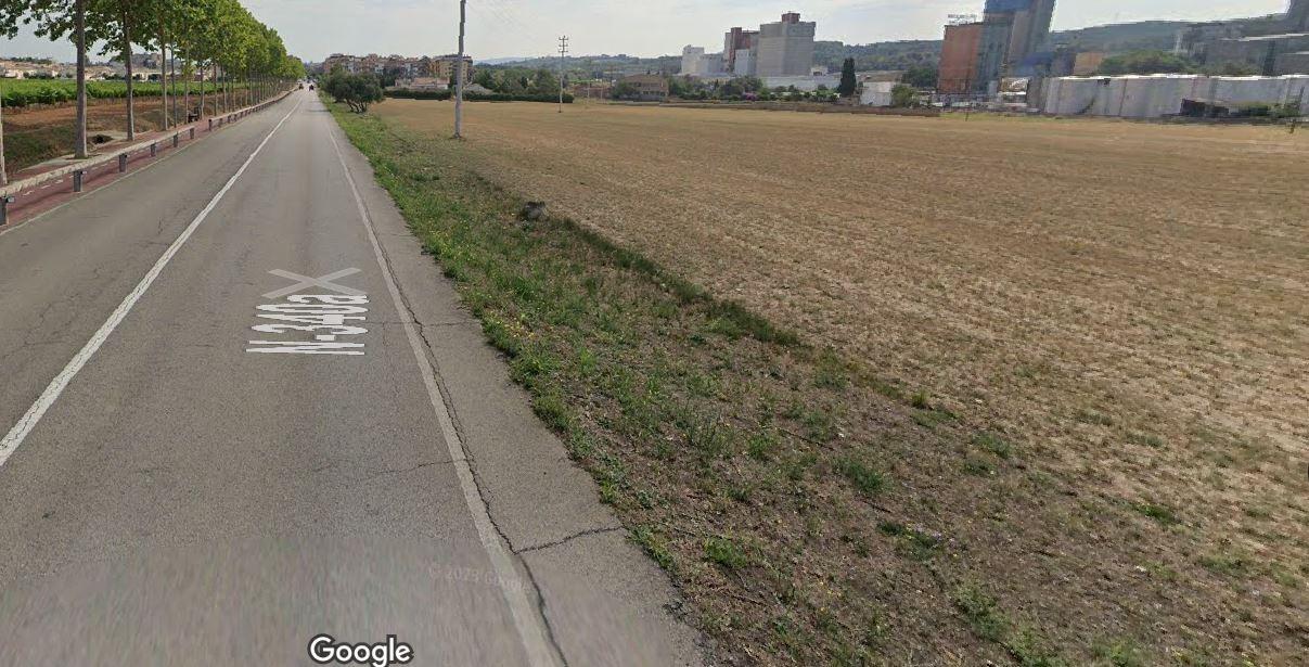 Terreno industrial de 459 m² en Santa Margarida i els Monjos-4