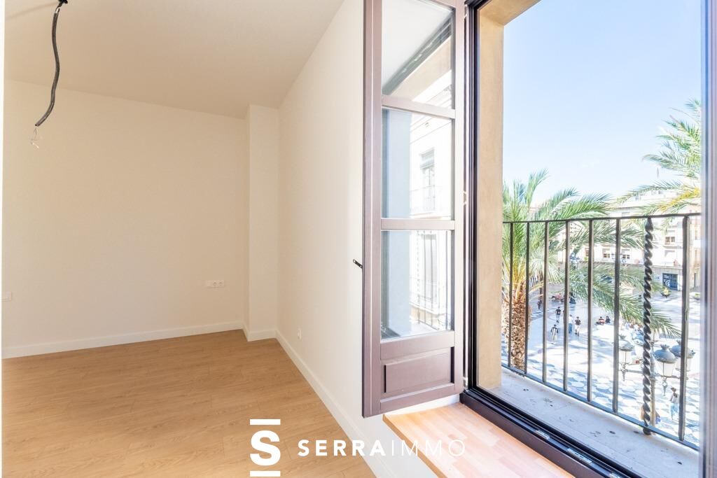 Exclusivo ático dúplex en el corazón de la Plaça de la Vila, con terraza privada y piscina comunitaria-8