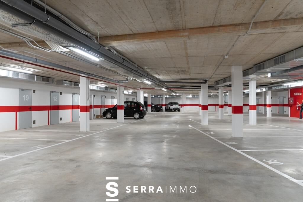 Exclusivo ático dúplex en el corazón de la Plaça de la Vila, con terraza privada y piscina comunitaria-39