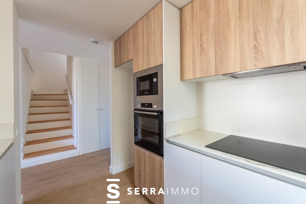 Exclusivo ático dúplex en el corazón de la Plaça de la Vila, con terraza privada y piscina comunitaria-15