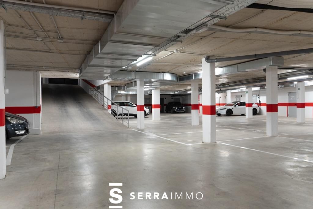 Exclusivo ático dúplex en el corazón de la Plaça de la Vila, con terraza privada y piscina comunitaria-40