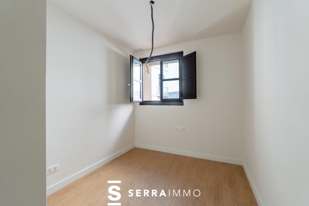 Exclusivo ático dúplex en el corazón de la Plaça de la Vila, con terraza privada y piscina comunitaria-21