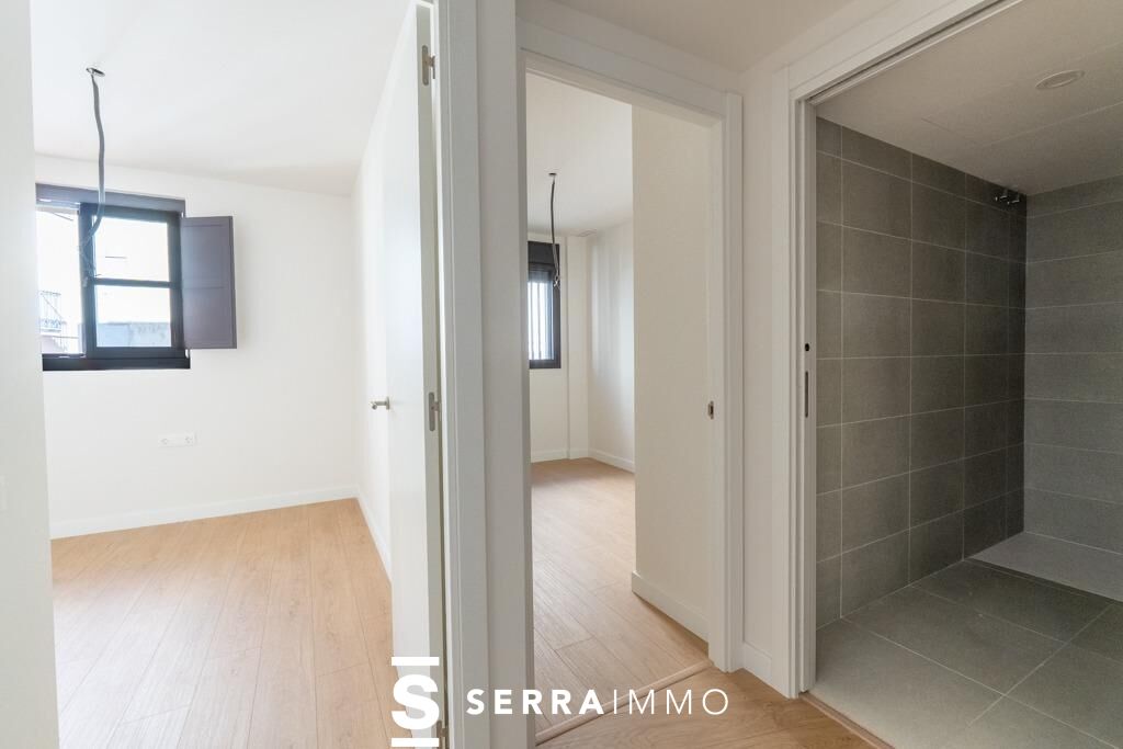 Exclusivo ático dúplex en el corazón de la Plaça de la Vila, con terraza privada y piscina comunitaria-19