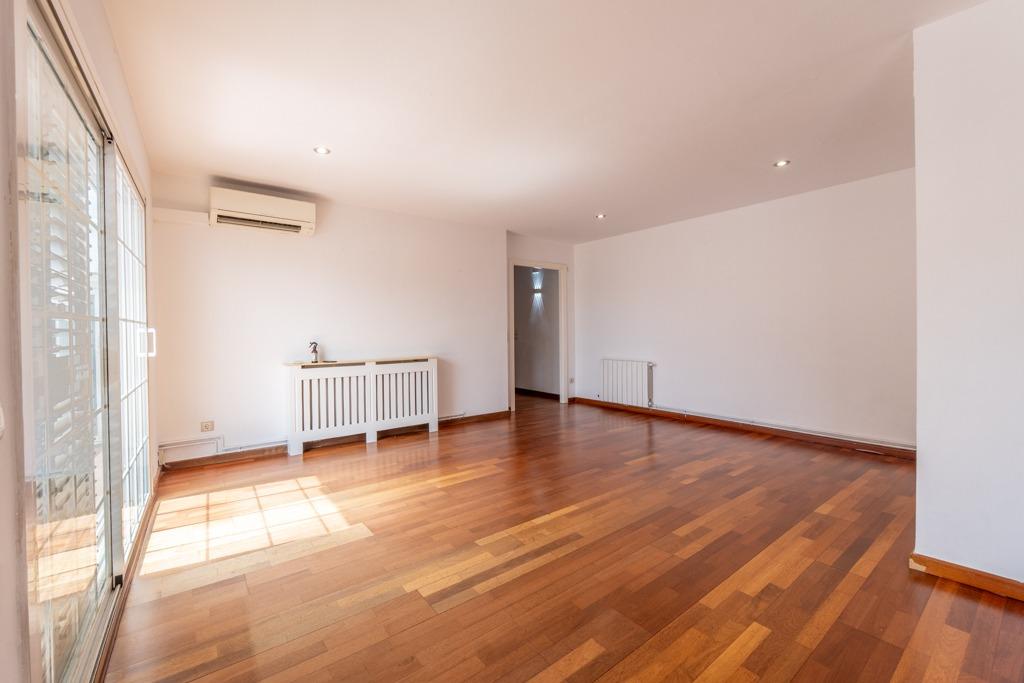 Fantástico ático dúplex en pleno centro de Vilanova-3